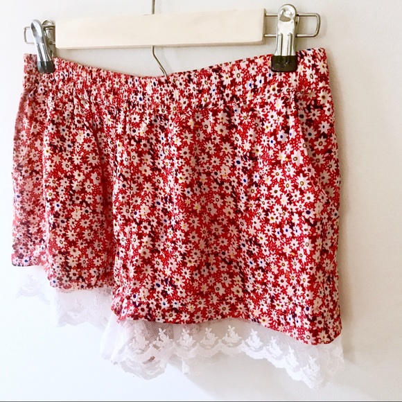 Altar'd State Red Floral Shorts - Picture 2 of 5